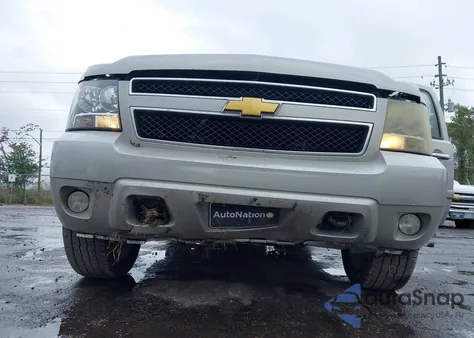 2007 Chevrolet Tahoe Ltz из США, поврежденный, VIN 1GNFC130X7R189031
